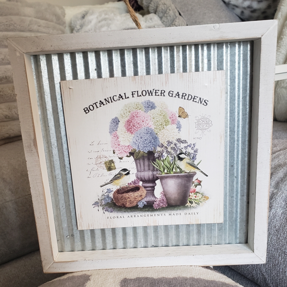 Botanical Flower Gardens Wall Art - White and Gray